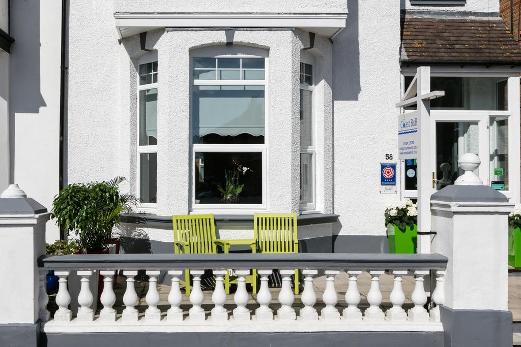 Coast B&B Bexhill-on-Sea Екстериор снимка